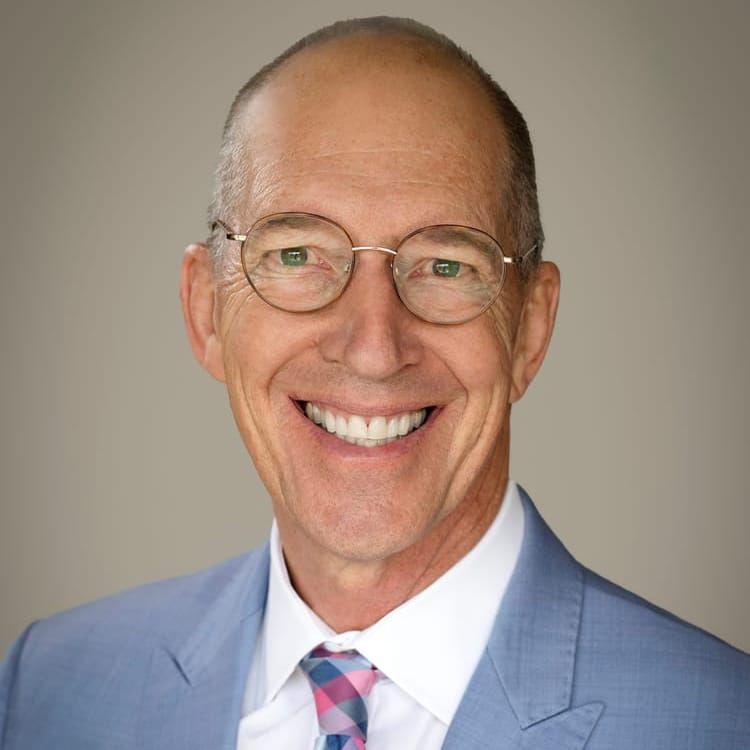 PETER PARNEGG.png